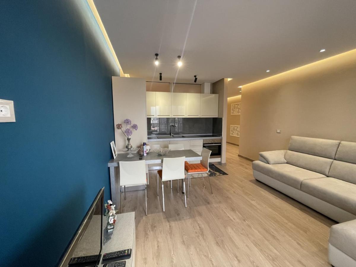 Apartment Center 1